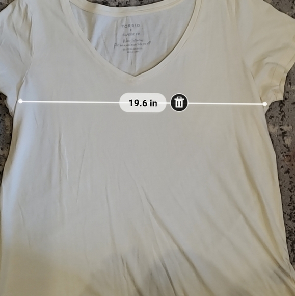 Torrid Premium White Classic-Fit V Neck T-Shirt Size 2 - Picture 8 of 9